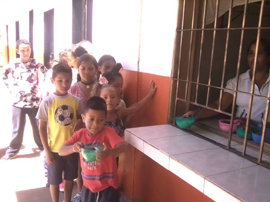inslogistica's tweet photo. @CNAE_BOLIVAR  llega a la Escuela Ciudad Piar. Municipio Bolivariano Angostura. Con alegría participa la muchachada en el Plan Agosto Escuelas Abiertas en Victoria
#CrecimientoEconómico https://t.co/jjeIwBGsh1