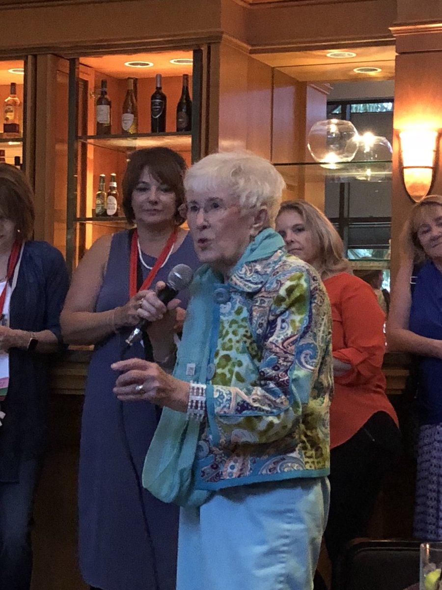 Duellyn's tweet photo. #APRN #FNPN Conference. https://t.co/hg5DFzN7j8 #LorettaFord #nursingpioneer @fnpn https://t.co/0gBWqZZ2TF