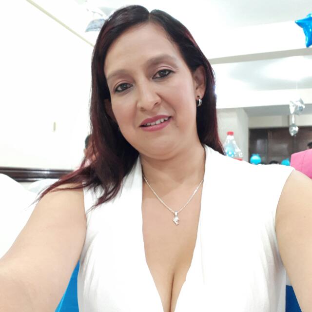 elizabeth rios (Ofmararios) Twitter