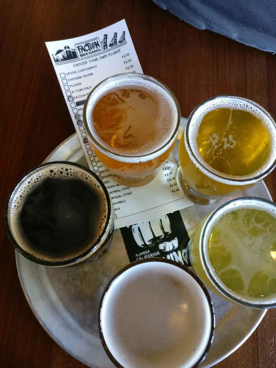 2HatsBrew's tweet photo. Let's keep this train rolling...
This morning, started at
@factionbrewing (Nyx!!)
They walked to 
@AlmanacBeer Alameda, (Love DDH) and brought it home with 
@localbrewingco (Comfortably Rum)

#SFBeer #Beer #BeerTourism https://t.co/E9ZYUoVTPg