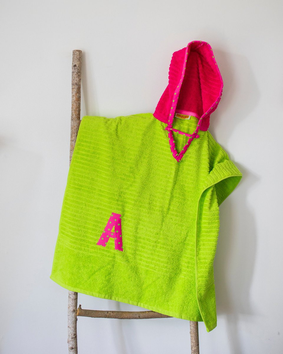 This colour combo, though. 💞
Excited to share the latest addition to my #etsy shop!
#bathroom #swimcoverup #greenandpink #birthday #christmasgift #hoodedtowel #personalizedtowel #customizedtowel #beachtowel #beachcoverup #swimtowel #pooltowel etsy.me/2PgoF2j