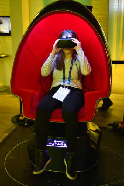 CCDocumental's tweet photo. #ChiledocConecta abrió convocatoria a taller "Conecta con los nuevos medios", que será dictado por #NewFrontier de @sundancefest Institute. Dirigido a productores con proyectos #transmedia, realidad virtual o nuevos medios. Revisa bases en https://t.co/36vfahFh2O @ProChile https://t.co/rVZ1Xm1Zaf