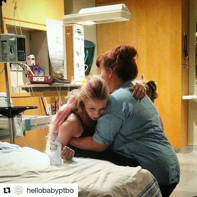 hellobabyptbo's tweet photo. TBT 
Jenn and her client C in the throws of a decent contraction!

#throwbackthursday 
#throwback #memories #doula #birthmatters #ptbodoula #hellobabyptbo #ptbocanada #ptbo #changingbirth #homebirth #waterbirth #hospitalbirth #teamworkmakesthedreamwork #… https://t.co/yVLZi6tryz https://t.co/amz0ttmLxK