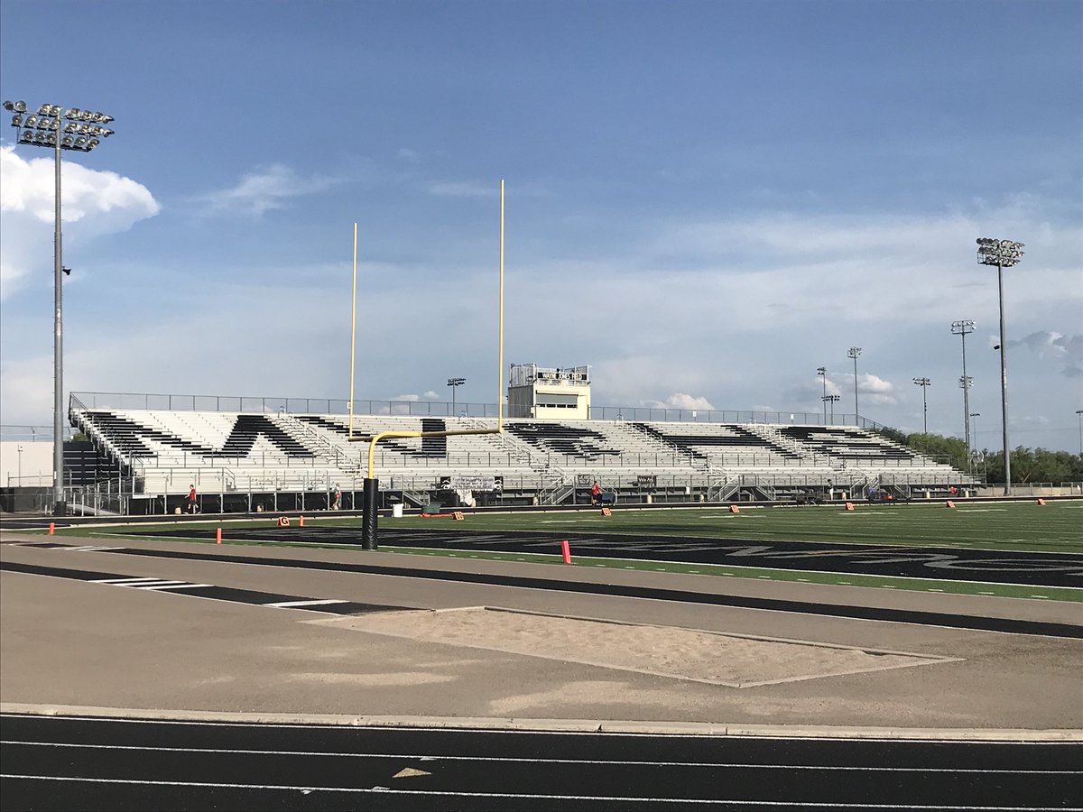 DavidKelly1290's tweet image. Welcome back, welcome back, welcome back! #MtView vs. #IronwoodRidge #AZHSFB Ground Zero! #Tucson