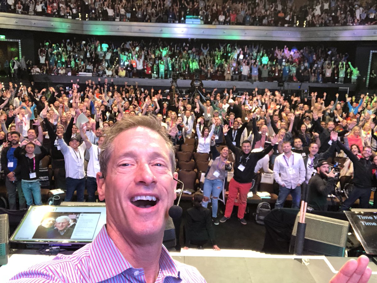 So great to be in this beautiful Las Vegas theater with the wildly enthusiastic GLADIATORS at <a href="/TonyRobbins/">Tony Robbins</a> #businessmastery “You Can Achieve Similar Success!”