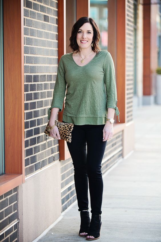 logicalfact_net's tweet image. How To Dress After 40 &amp;amp; Still Look Fab: bit.ly/2vRv3EZ
#logicalfact #fridayfashion