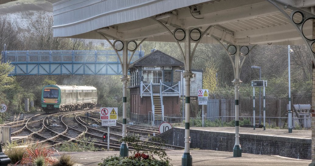 BBCSussex's tweet image. No trains between #Lewes, #Newhaven and #Seaford from tomorrow until Monday 27th August
networkrail.co.uk/feeds/east-sus…