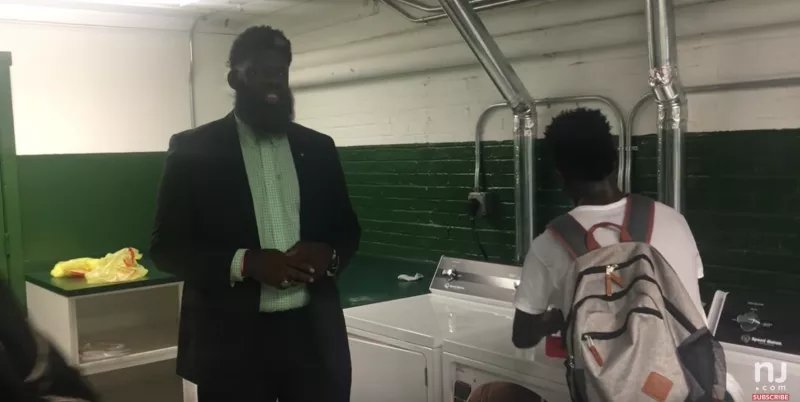 TheRoot's tweet photo. NJ high school principal installs laundry room at school for students who’ve been bullied about wearing dirty clothes: https://t.co/5l5nr8yNGx https://t.co/Nbt1lQZn2b