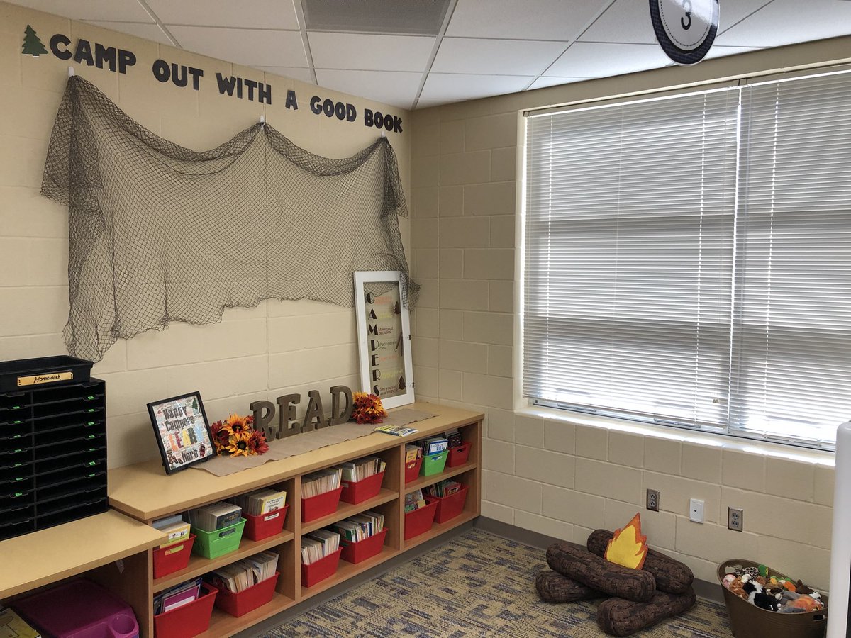 MissEvansKiddos's tweet photo. CLASSROOM REVEAL!! WOO WOO! Camp Evans is a go!! #Year2 #Grade2 https://t.co/dicelT5iXr