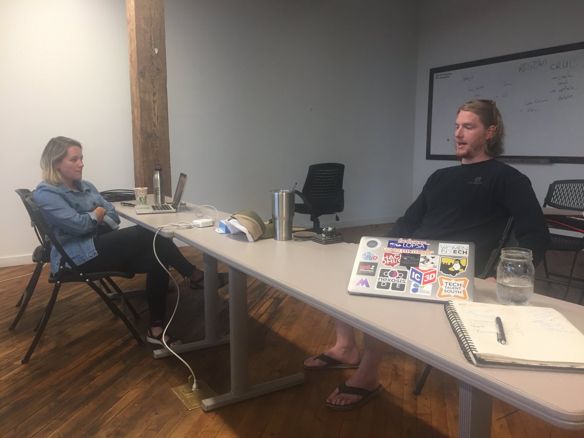 EvelynVanTil's tweet image. Top props to product peeps @TheLaunchLab talking #businesslessons at @ColumbusIF with @TechTalentSouth students! #codeimmersion #UX #testing #cbustech #innovation #design #marketing #webdevelopment #SmallBusiness #startups