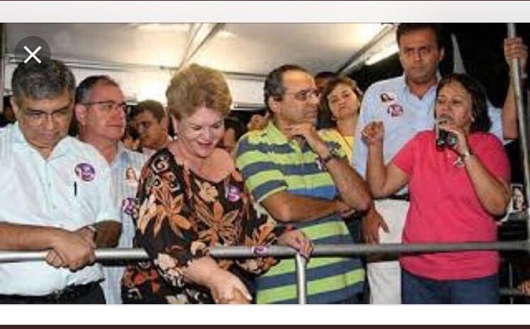 Iury_Bagadao's tweet photo. A senadora Fátima, uma das piores do Brasil, cita as tradicionais famílias políticas do estado com certo desprezo e chamando-as de oligarquia. Ela só esquece que já dividiu VÁRIAS VEZES o mesmo palanque com aqueles que fizeram muito mais que ela pelo RN. #ORNTEMJEITO https://t.co/SWAMCbH9Pq
