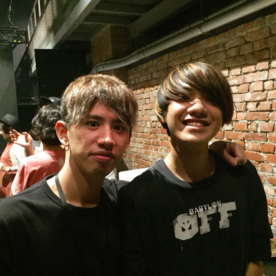 Yuki Ellegarden The Boys Are Back In Town Tour 18 One Ok Rock Taka さん Toru さん 打ち上げにて Ellegarden エルレガーデン Theboysarebackintown Oneokrock ワンオク Oor Oorer Taka Toru T Co Cuaex8gu3k