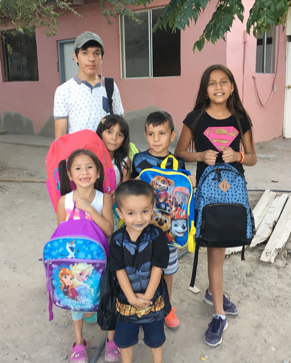 We had such a fun night in Juarez, Mexico at the Hope Pak delivery and back to school fiesta with Algo Mas church. Everyone walked away with a backpack and school supplies, plus a tummy full of pizza, cookies, and soda!