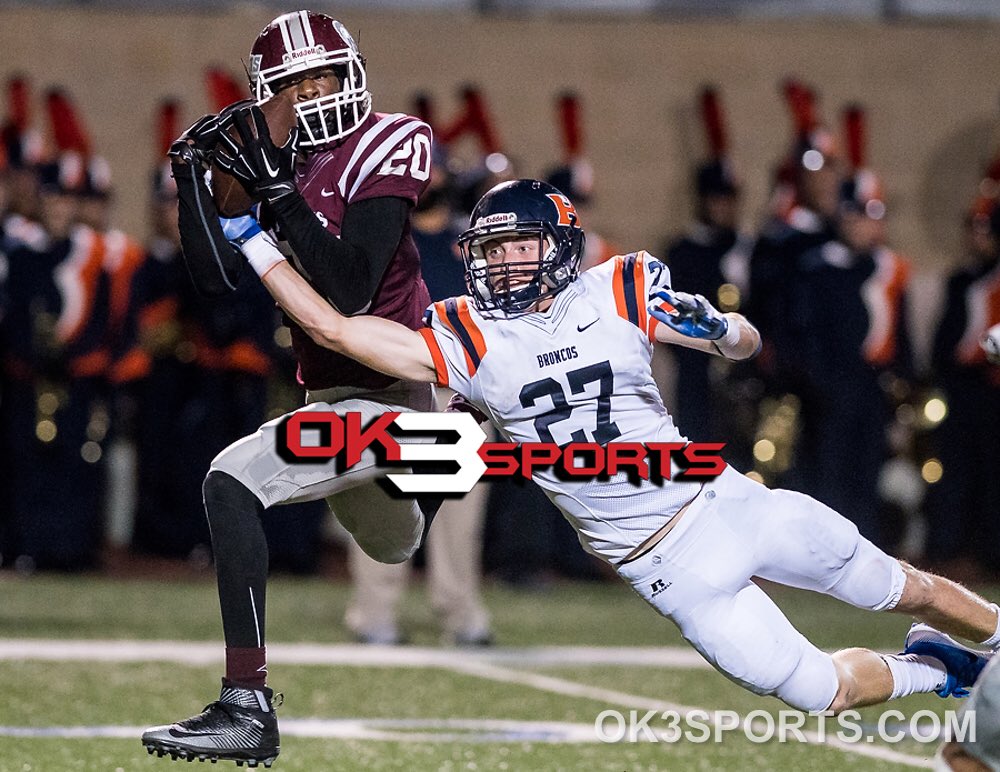 OK3Sports's tweet photo. The season is near #tbt #tbthursday #football #hsfb #ok3sports https://t.co/k6rGQtX8yg