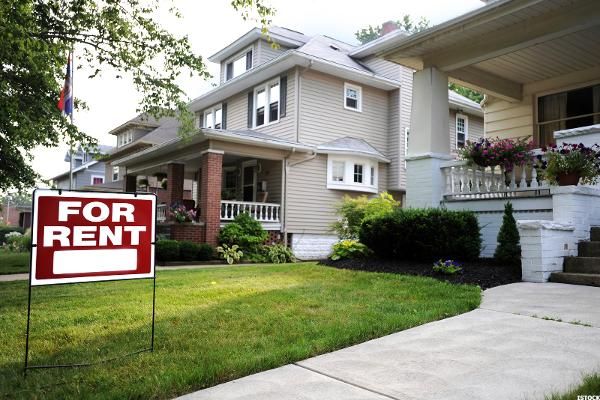 flipmanmike's tweet photo. Four Creative Ways To Finance A Rental Property Purchase | #realestate #rentals #homeinvestment #housingmarket #homefinancing | https://t.co/WLerFB2OYC https://t.co/dh7bPG0r4u