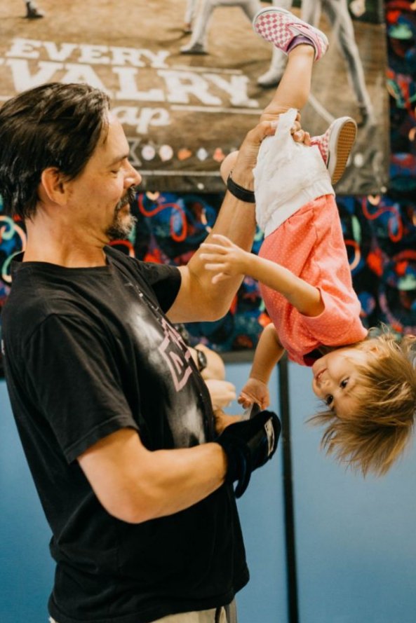 NateFOO's tweet photo. When I end up with guns like @Josh_Hamrick you will know why.
#miniacrobat #modelparent https://t.co/f3DyI2aa4w