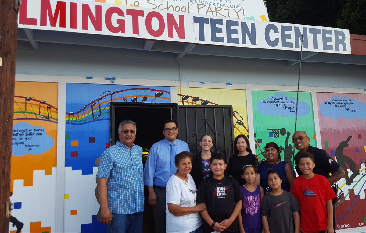 FiveSLO_Nua on Twitter: "Wilmington Teen Center Back to School Fair. Another great community resource and LAPD Partner. Thanks for inviting me to spend time with our youth. Kiki, Mike, Norell from Harbor