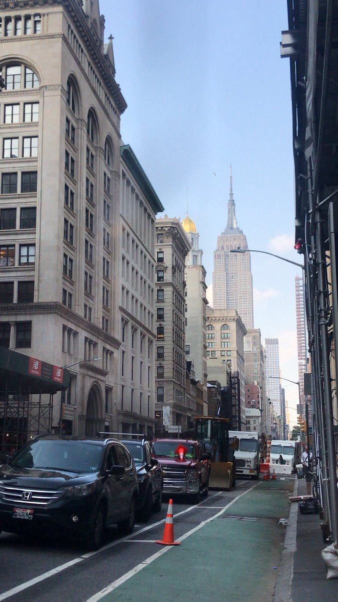 fatherrwethu's tweet photo. nuevo york - day uno 🍎 https://t.co/KCmMEMYRwt