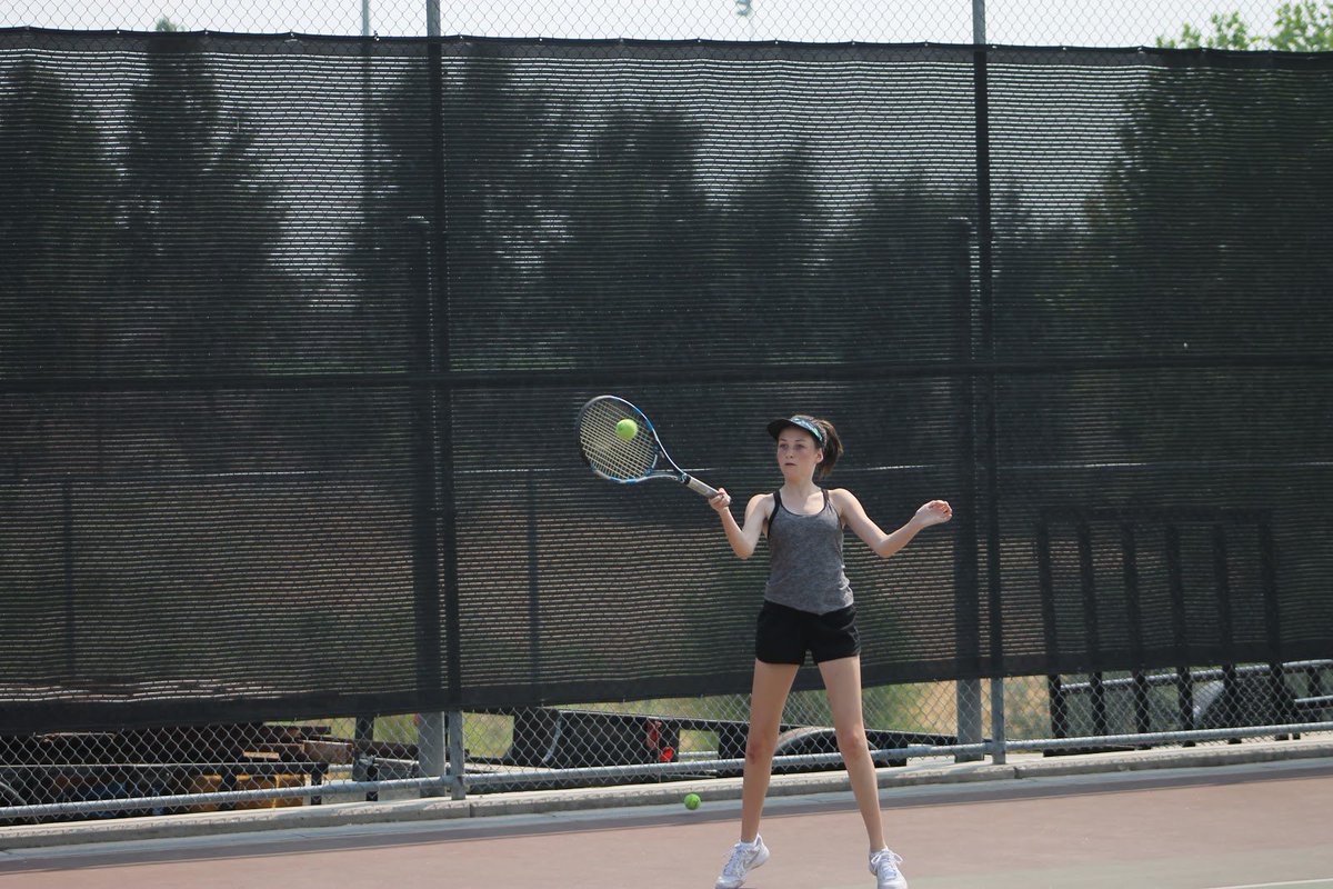 whitneyupdate's tweet image. Tennis team adjusts as more players are cut than ever before bit.ly/2MlxhH6