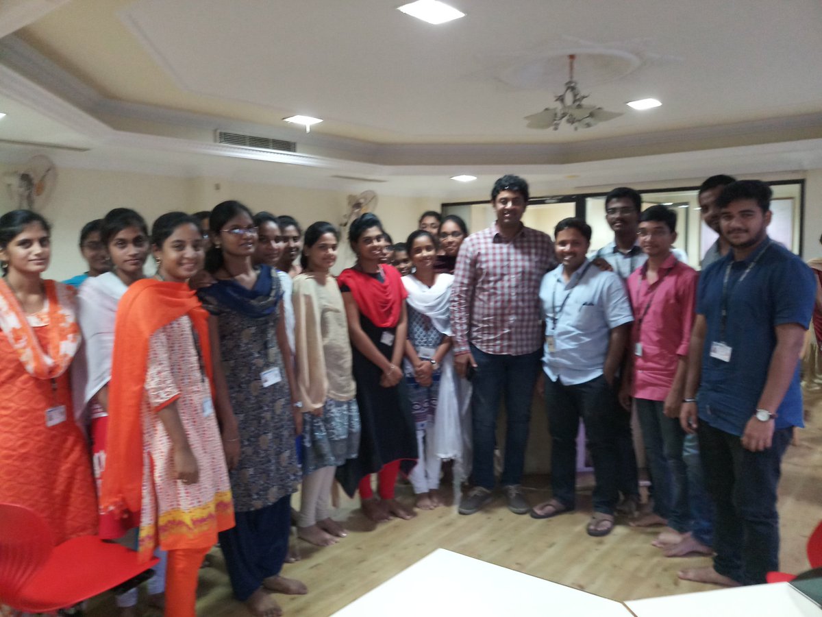 satyagoluguri's tweet photo. Thanks a ton @shashforce for visiting @MVGRCEA and inspiring students. 
#alumni 
@ericakuhl @amandabauman @SfdcKiran @jlehrbaum @LangstonJessica https://t.co/h3WFIVdJJz