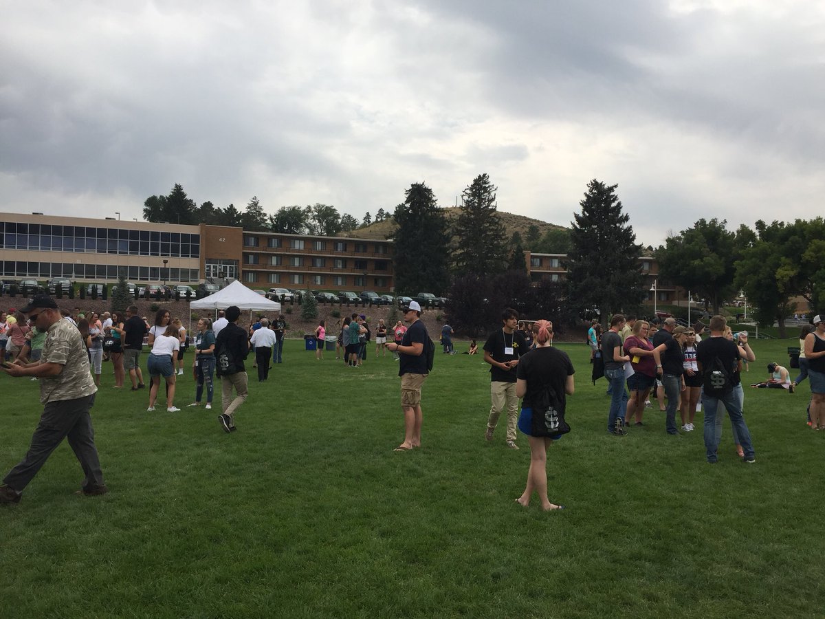 lookoutcu's tweet photo. We had a great time on Cadet Field at the @ISUOrientation New Student Orientation today! We gave away swag, and a North Face backpack to one lucky student! Welcome brand new Bengals to Idaho State University! #educationalpartner #isucufored https://t.co/TUREGEkM26