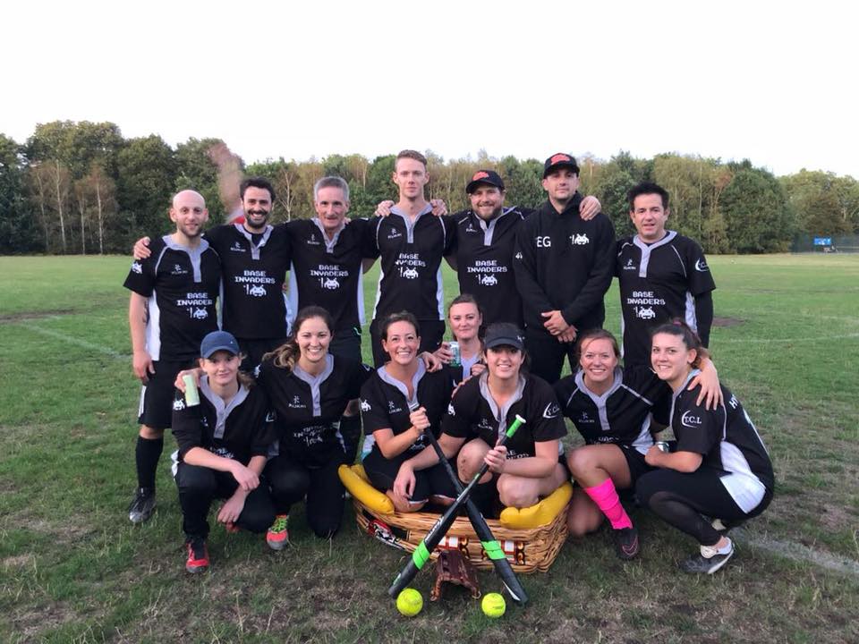 RynoCoaching's tweet photo. Flying to Chicago and then on to the FIeld of Dreams in Iowa, so took a break from coaching last night to watch @baseinvadersuk win their final game of the year and go up another division! Congrats guys! #WinnerWinnerChickenDinner #glsml #promotion #raiseyourgame https://t.co/R2mb6zfCnT
