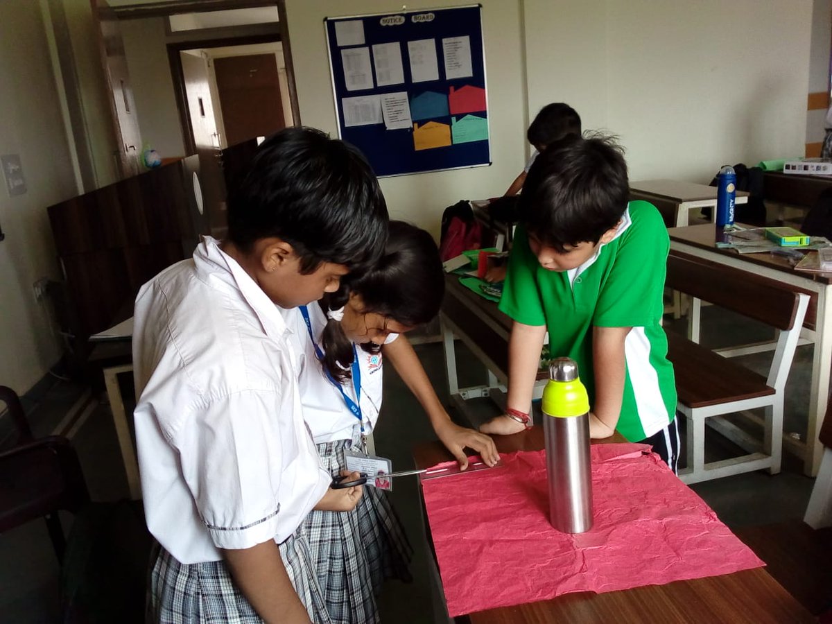 WorldSks's tweet photo. 8th of August, 2018, the day associated for the weekly activities to be held. During math’s club activity students learnt to make perimeter using square sheets. 
#sksworldschool
#bestschoolinnoida
#happystudents

https://t.co/YzFdhe1X0X https://t.co/WSilmkb7Zt