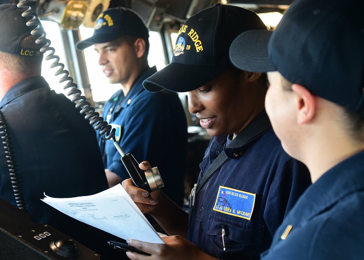 NavysFlagship's tweet image. Have a look at the crew working hard during Blue Ridge&apos;s first overnight fast cruise in more than two years! #FinestintheFleet #NavysFlagship #lcc19 #ussblueridge #fastcruise