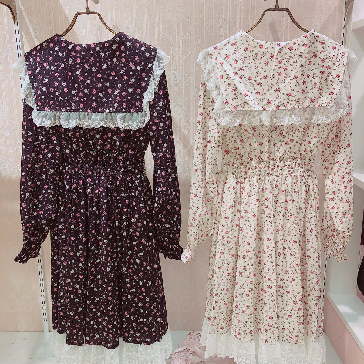 ハニーシナモン梅田est店 Twitter वर 本日発売 新作アイテム ローズ柄ヴィンテージセーラーワンピ Color Black White Price 12 900 Tax レトロなローズ柄が可愛いワンピースが入荷致しました ウエストや衿など上品なレース使いも多く セーラー衿
