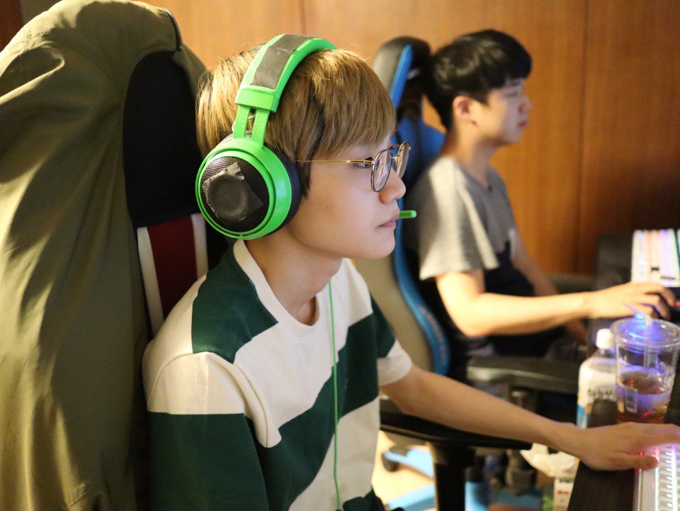 SOOPers_LoL's tweet photo. 열심히 연습중 💨💨💨 #AFsWIN https://t.co/DKqSz8iEOU