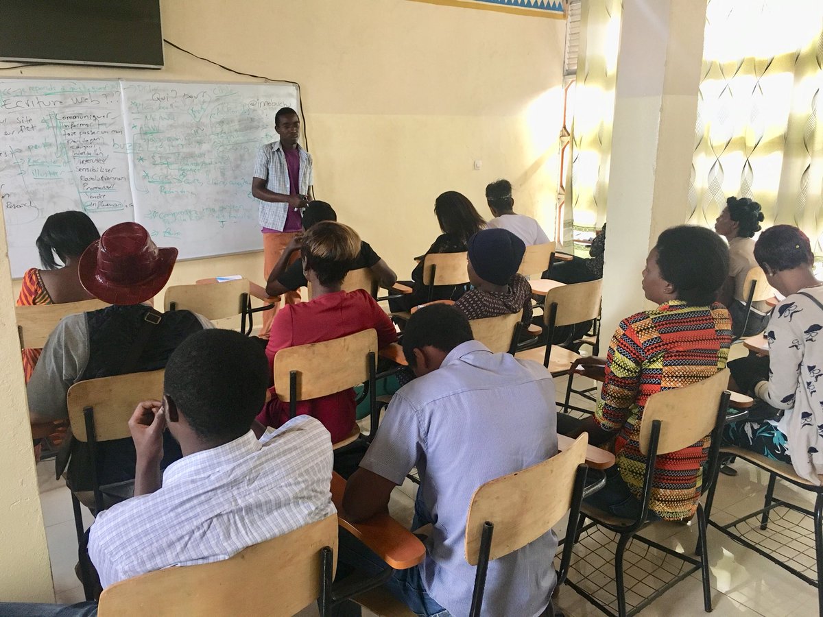 BlaiseNdola's tweet photo. #Day 2. Happening now in #Goma. A training of around 25 youth in basics of #Blogging and use of social medias by @activismdrc. This is part of a big project #YoungDigitalWarriors. Humbled to coordinate this. #BloGoma #SmartDRC #InternetFreedomAfrica https://t.co/XafE1cCw7Y