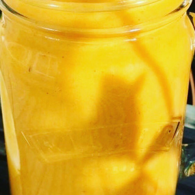 Mango Pineapple Banana & vanilla complete... fridays smoothie!!!! #yellowsmoothie #powerofplants #mangosmoothie #pineapplesmoothie #mixthefruits #fruitmix #fruitsmoothie #vanillacomplete #vanillacompleteprotein #onesimplechange