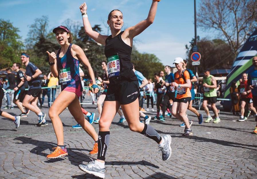 Bvsport_es's tweet photo. ¡Hoy es viernes, y tu cuerpo lo sabe! 🤸‍♀️
Que los kms, y tus ganas por superarte no paren durante el fin de semana 🙌

Momentos #boosterelite 💥 https://t.co/QzDNIqderE