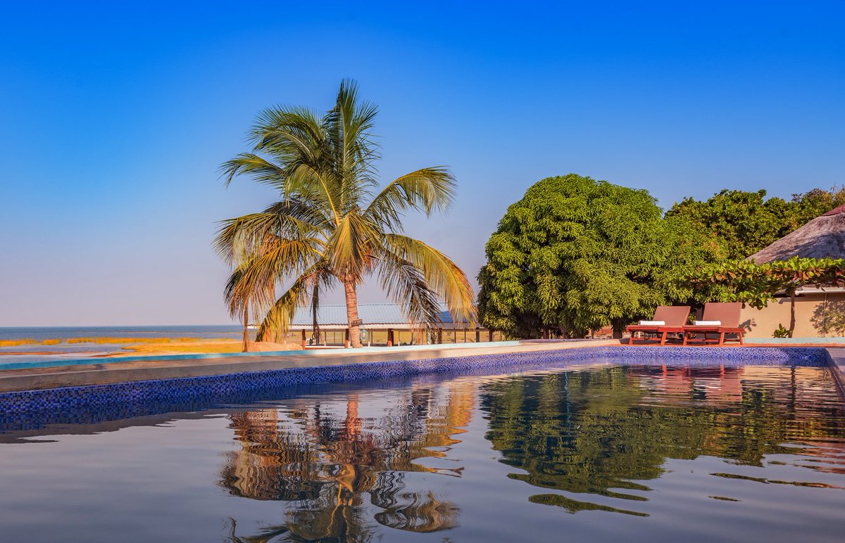 SerendibHotels's tweet photo. Blue Waters Resort by Serendib in Salima, Malawi. Your Place in the Sun!
#Serendib #BlueWaters #Malawi #Hotels https://t.co/VWdDITgCMK