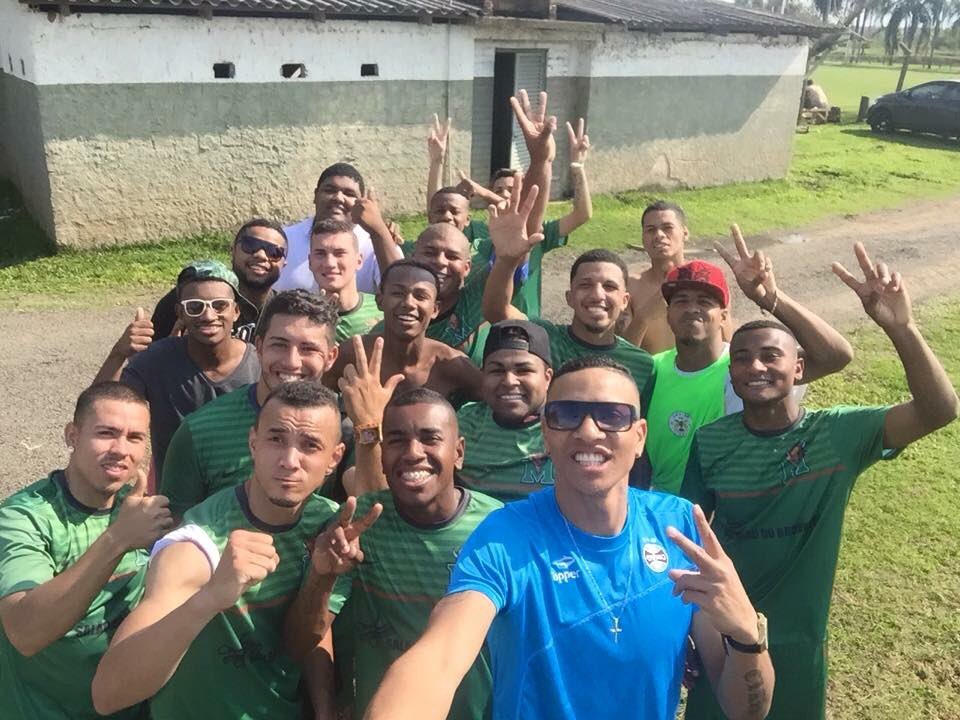 montanafc's tweet photo. Relembrar é viver : Montana3x2 AllBlacks 

#Saudades 🇳🇬⚽️✌🏾 https://t.co/6Go3m0FfFN