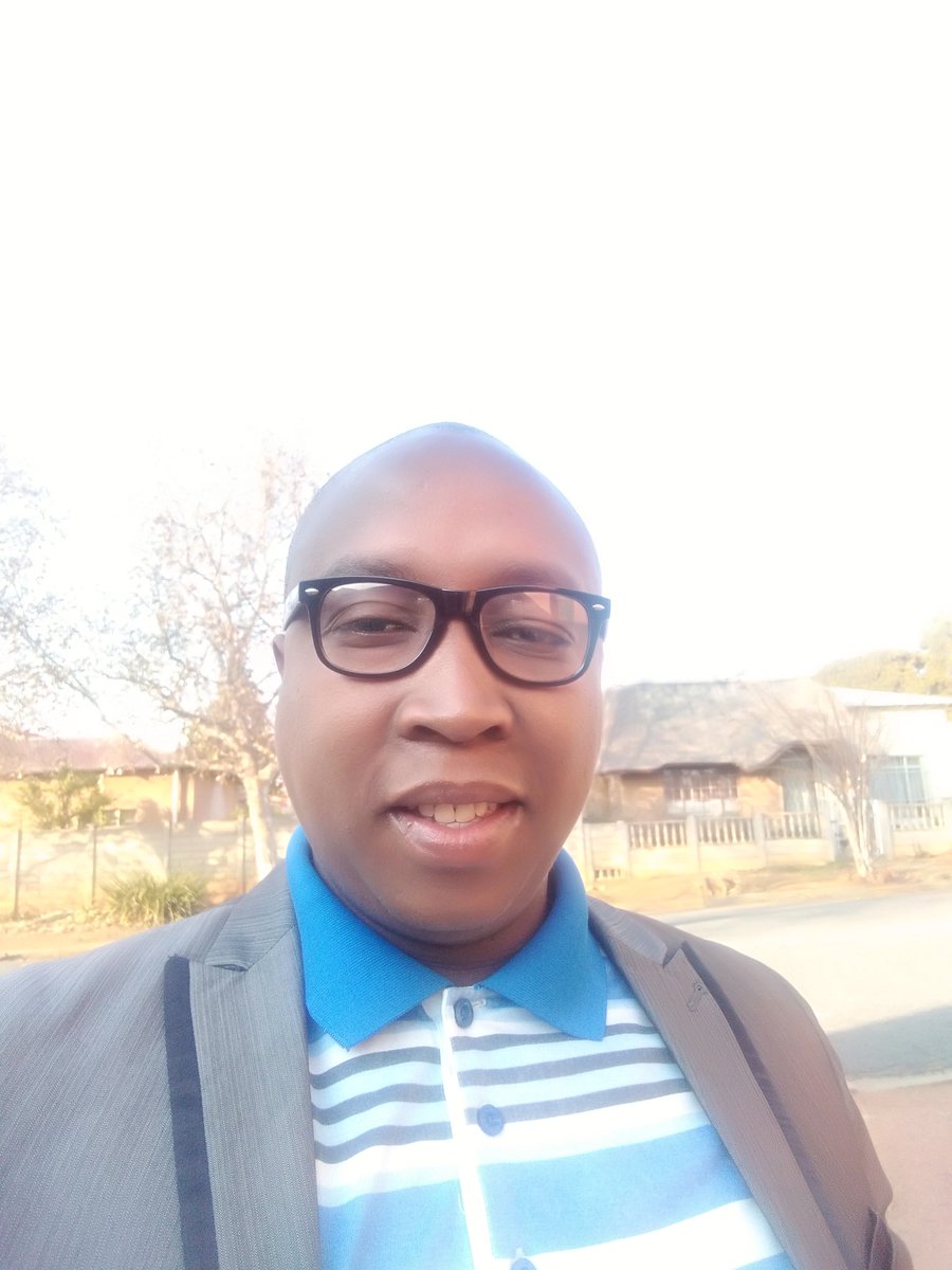 masmolt's tweet photo. "" The only thing worse than being Blind is having a Sight but NO VISION.""Helen Keller

#IssAAAFridaaaaaayyyyy
#MasMolt
#Gaaake https://t.co/boJa9MhCYw