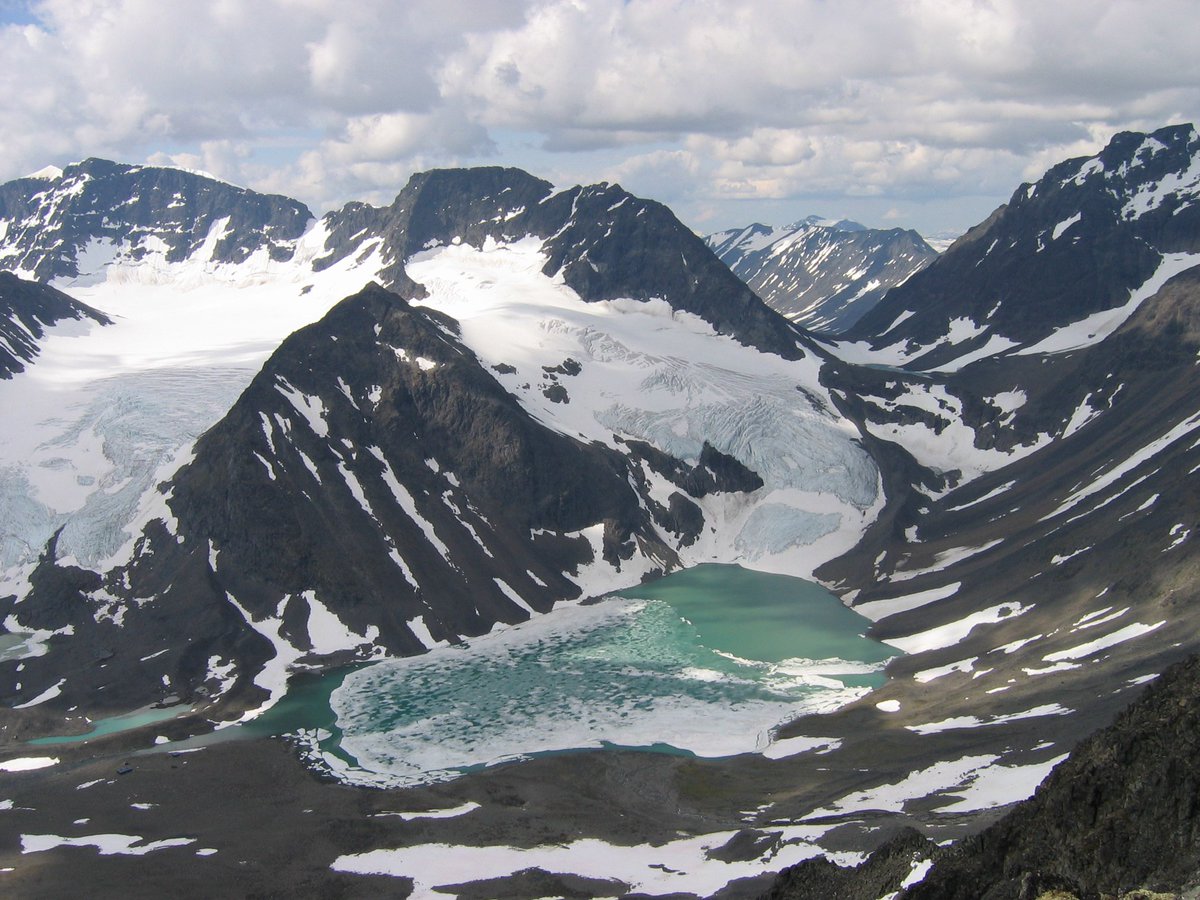 Test für die <a href="/glamos_ch/">GLAMOS</a> Webseite !