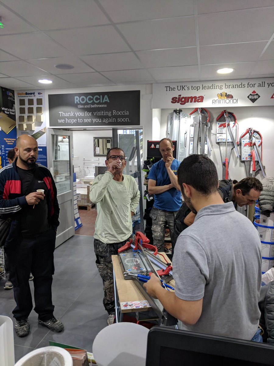 RocciaTrade's tweet photo. @BrevetiMontolit demo morning in full swing @RocciaTrade @rocciatiles https://t.co/Dsg0P5MQs1
