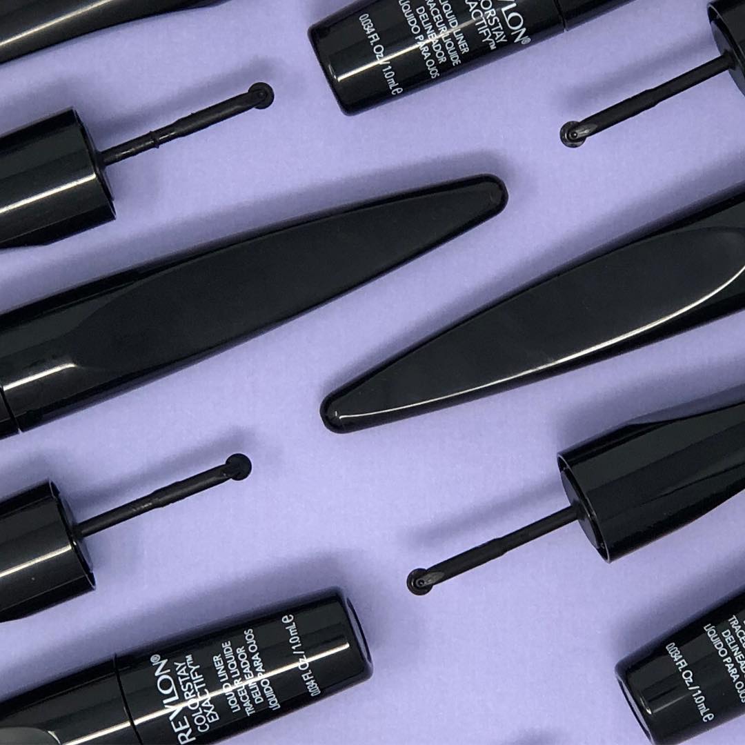 RevlonSA's tweet image. Our Exactify Liquid Liner has a pizza cutter wheel for precise lines. 🍕
#RevlonSA #LiveBoldlySA  #Exactify #ExactifyLiquidLiner