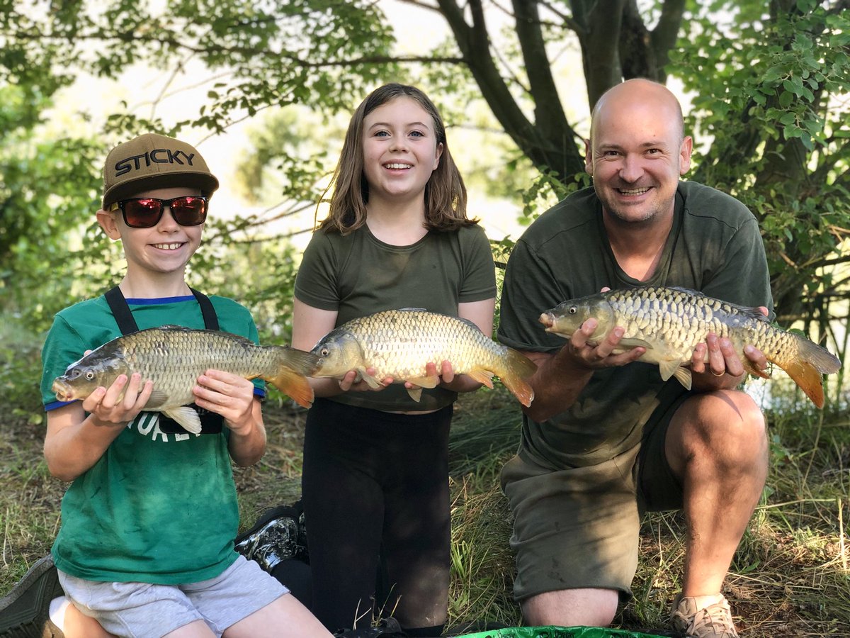 Yesterday was a bite every few seconds! #takeyourkidsfishing #makeitfun #fish #fishing #carp #mirrorcarp #commoncarp #bread #sweetcorn #pellets #getfishing #gethookedonfishing #fishinglife #fishingfamily #coarsefishing #catchandrelease