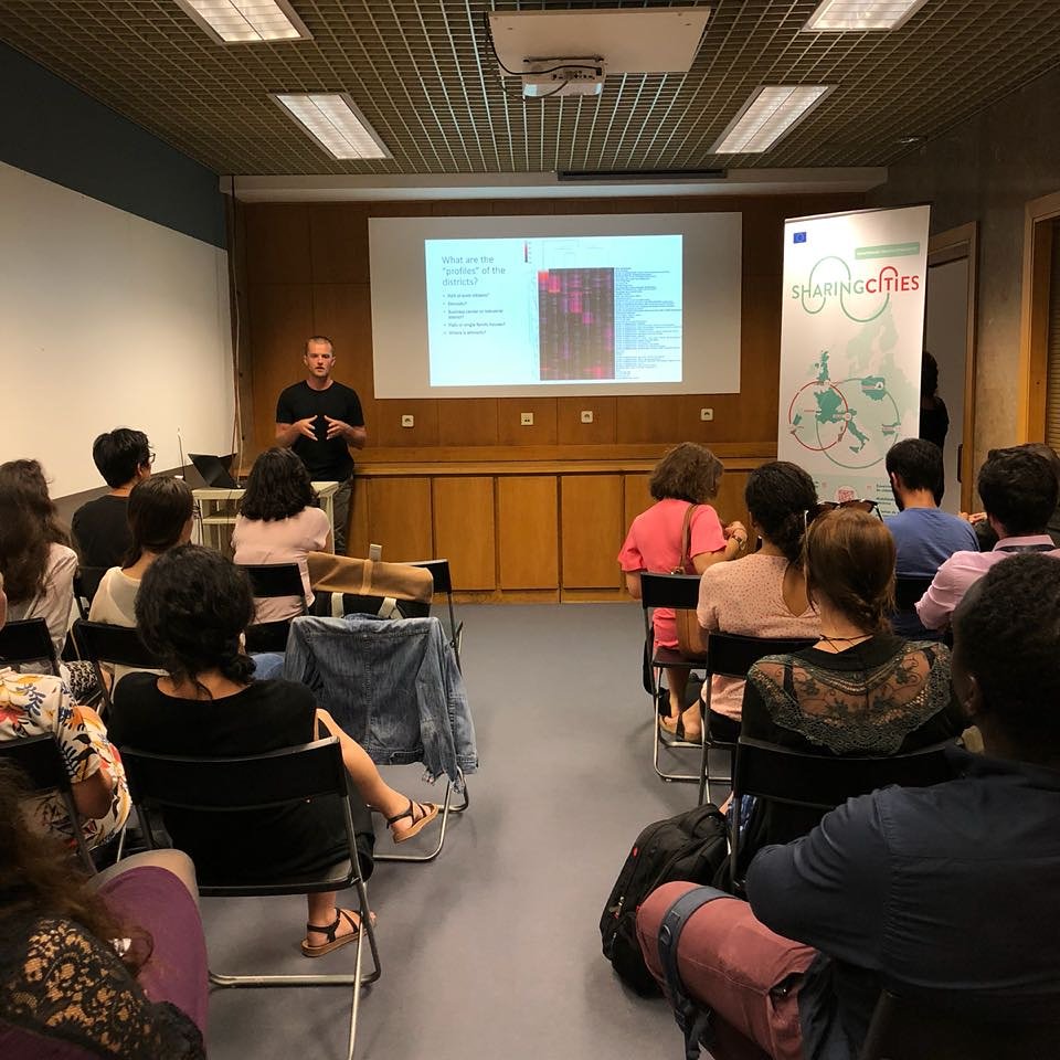 mikhailsirenko's tweet image. Gave a fast and furious presentation on tackling #socialsegregation in the Hague. The project was made using #SystemDynamics and gangsta Machine Learning technique. Thanks to EPA professors @smallSDmodels and @DelftScott for teaching me and others this. #epa #tudelft #urban