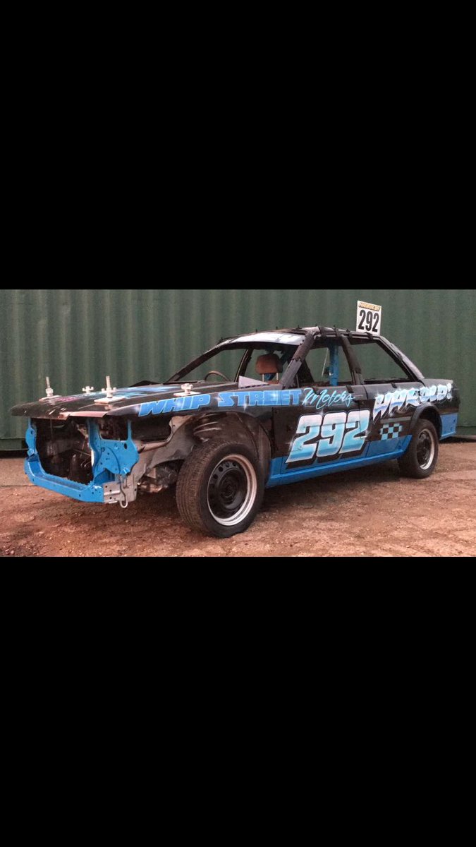 whipstreet's tweet photo. Good luck @Harry292 tomorrow don’t think this classic Nissan Bluebird gonna look that way by the end of the nite! #Bangers the #WhipStreet signage looks good 👌🏻#Suffolk #Scrappers https://t.co/aQFiACw04h