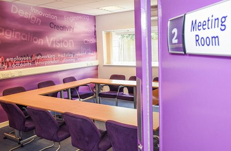 Businesses located in business centres such as @visiongroup2  <a href="/ETIC_Ongar/">ETIC</a>   @thehivesouthend  <a href="/M25BIZ/">m25businesscentre</a>  are realising the financial and practical benefits of working in Essex ow.ly/g8Gg30lqwtT #officespace #SME #businesscentre