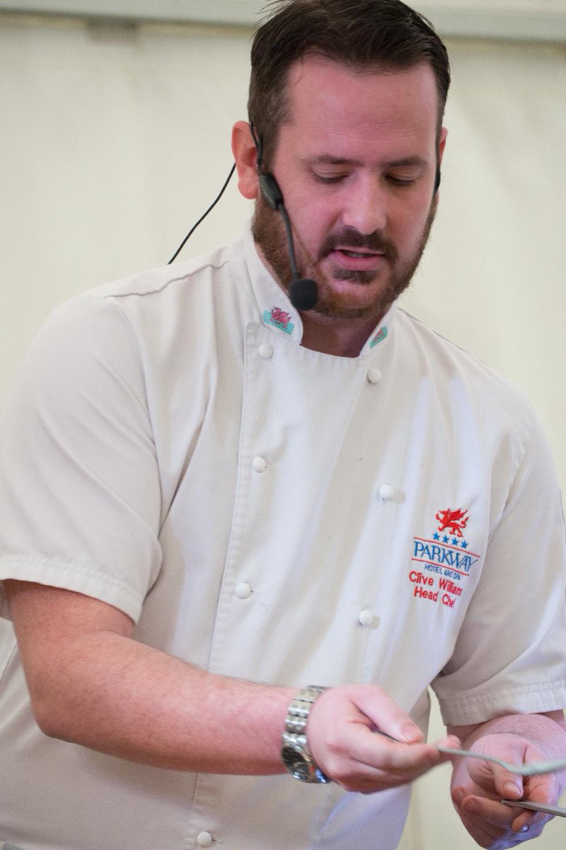 TasteofMon's tweet photo. Just 24 hours until our top class chefs are in the Chef's Theatre. At 11:00 Simon King 12:30 Clive Williams 1:30 Liam Whittle  &amp; 2:30 Chris Harrod with 1 Michelin star and 8 AA Rosettes and Professional Masterchef semi finalist between them. What a lineup! #DeanWye https://t.co/jMswlpCYvq