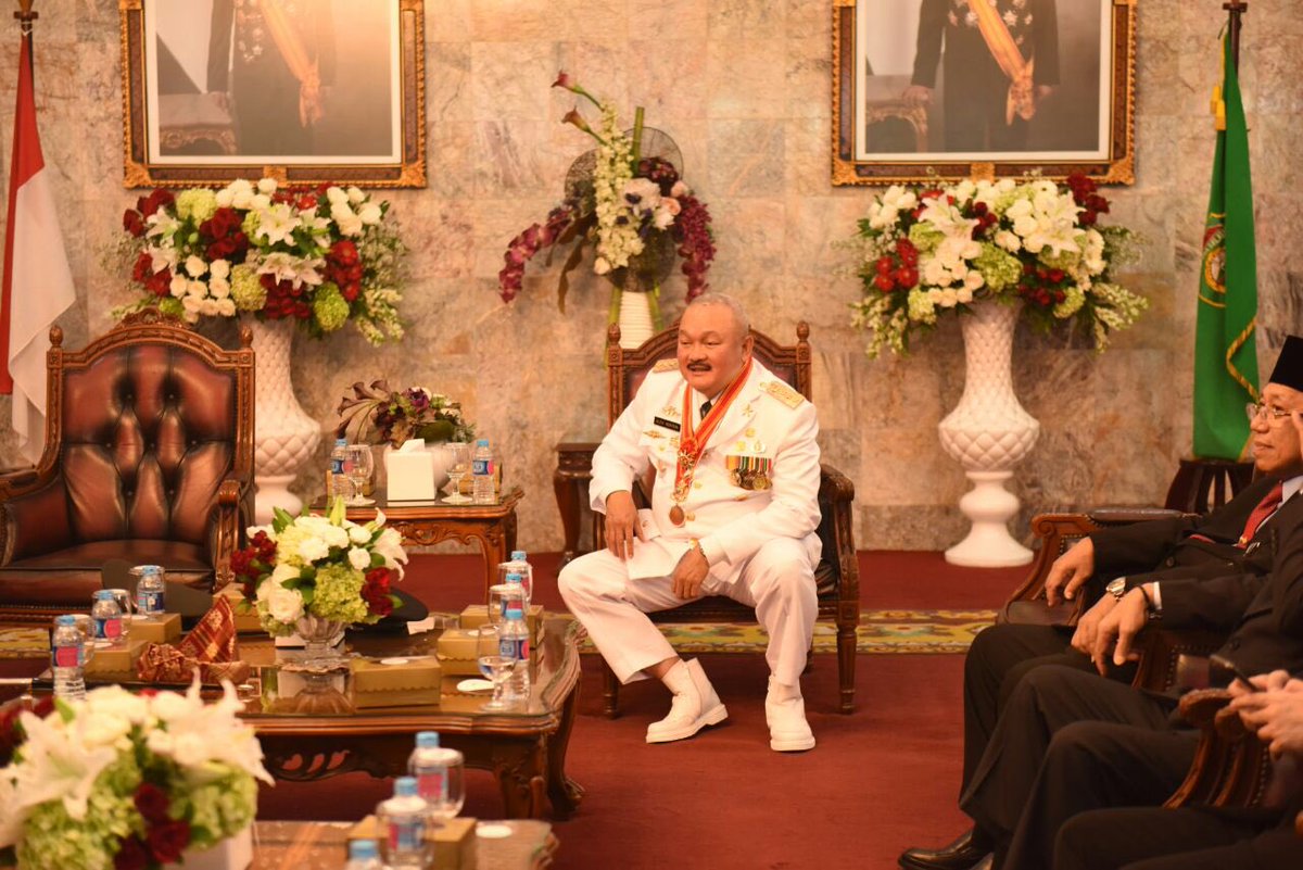 2. Merdeka!  Kesempatan itu sangat saya syukuri; lbh dari itu kita sebangsa &amp;  setanah air segenap warga bangsa dan negara wajib bersyukur sudah 73 tahun Indonesia merdeka. Mari terus kita isi kemerdekaan demi meningkatnya mutu peradaban sesuai amanah Pancasila dan UUD 1945. *AN*