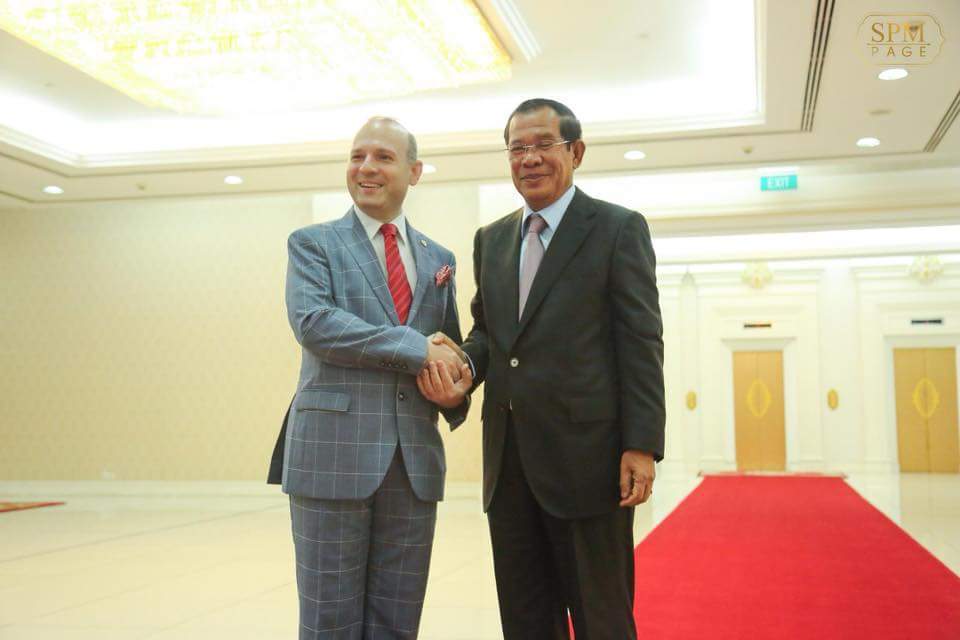 IRICER's tweet image. PRESIDENT DR. ANTON CARAGEA CONGRATULATES PRIME MINISTER HUN SEN ON FREE AND FAIR ELECTION VICTORY centruldiplomatic.wordpress.com/2018/08/17/pre…