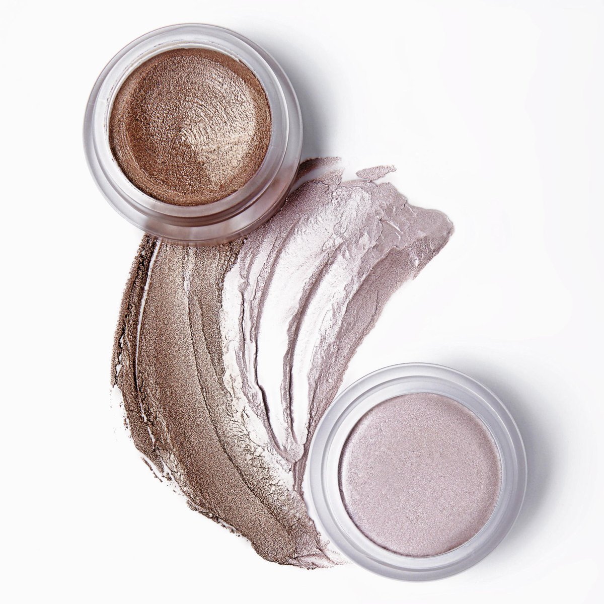 TropicSkincare's tweet photo. Did you see that MUA to @thewhitmore, Justine Jenkins, has named our Cream Highlighter in her top 10 cruelty-free vegan makeup picks for @StylistMagazine? She said it ‘transforms the skin in seconds’ and gives skin a healthy boost! Try yours now: https://t.co/s90akKnytQ https://t.co/ug8Bmrxtv3