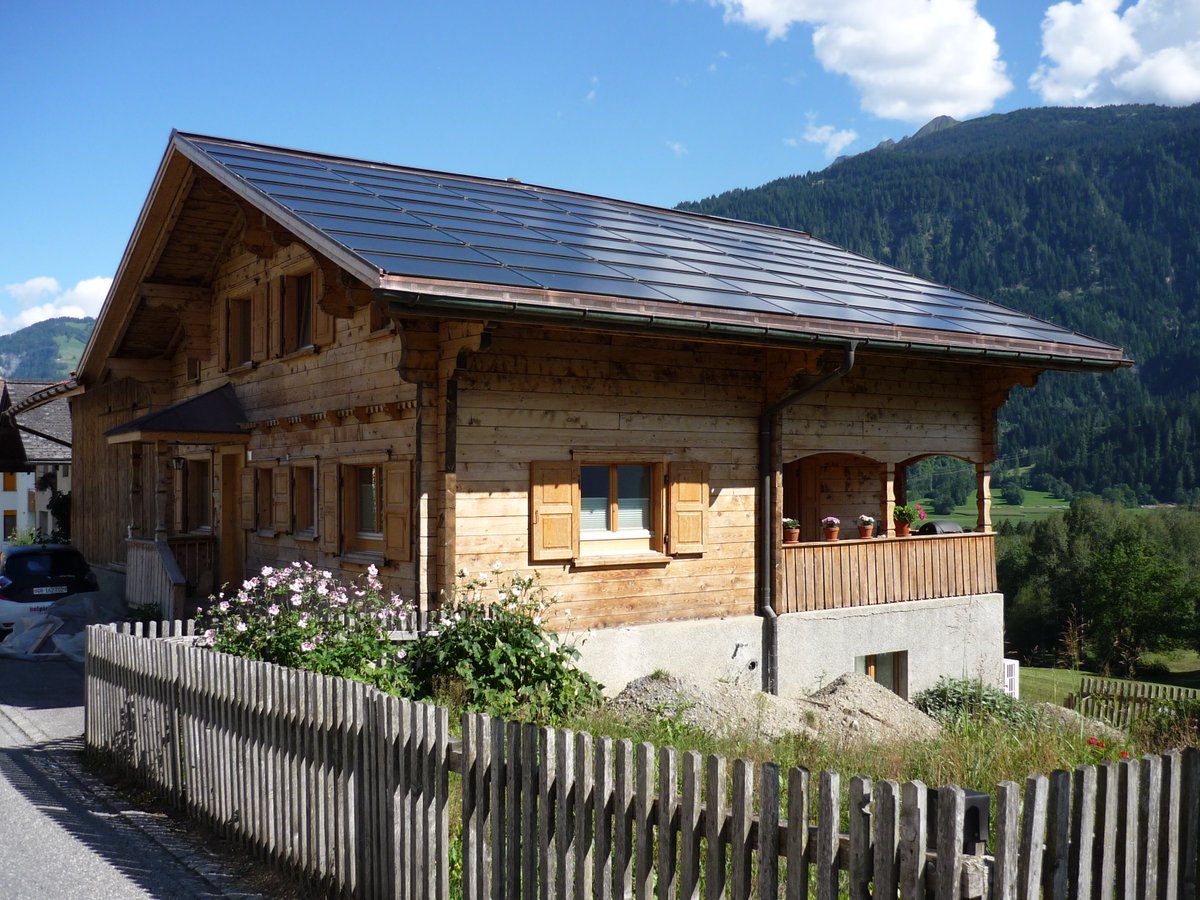 myNewEnergy_ch's tweet photo. Schon 300 Solaranlagen finanziert : https://t.co/BJbEu88wcT https://t.co/ak9hhYNxYz