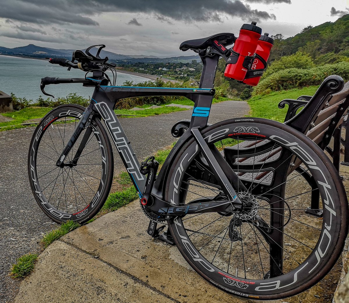 Thanks to <a href="/dlbcycles/">jD_28</a> for getting the race horse in top shape for <a href="/IRONMAN_Ireland/">IRONMAN Ireland</a> #dunlaoghaire #triathlon <a href="/DarkhorseWheels/">Darkhorse Wheels</a>