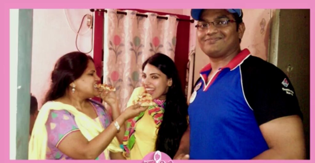 <a href="/dominos_india/">dominos_india</a> Framed Picture with Dominos Boy and Pizza 🍕 💕 😘

#MomentsWithDominos  #WorldPhotographyDay